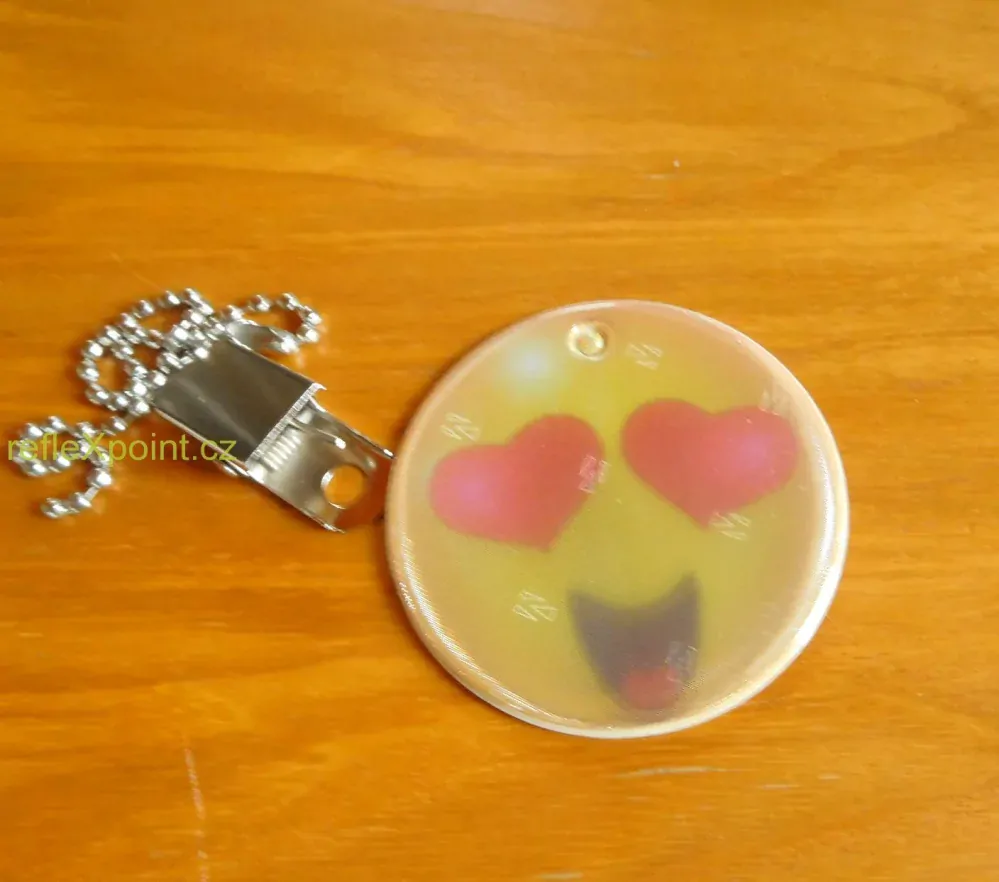 Reflexní přívěsek - Zamilovaný smajlík