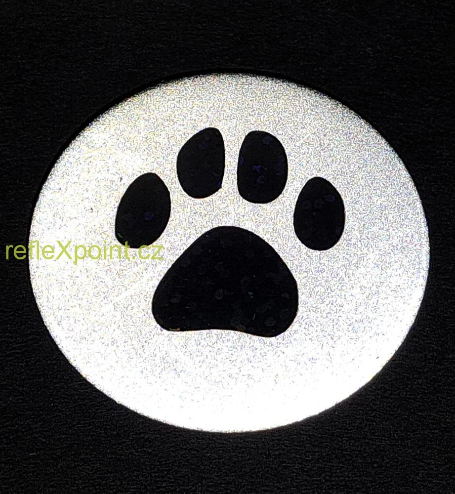 REFLEXNÍ připínací placka - Psí stopa - černá