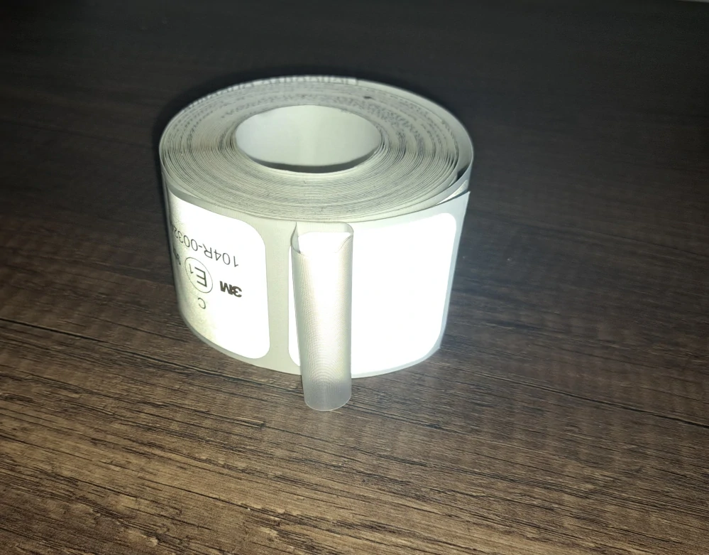 3M reflexní samolepící páska bílá/ čtverce